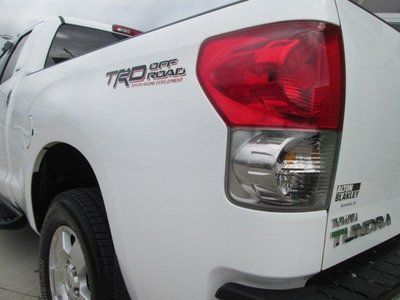 Tundra White Double Cab 4 Door TRD Clear Title All Power Truck Running Boards, image 25