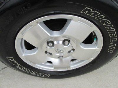 Tundra White Double Cab 4 Door TRD Clear Title All Power Truck Running Boards, image 27