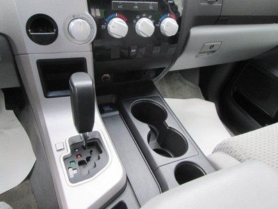 Tundra White Double Cab 4 Door TRD Clear Title All Power Truck Running Boards, image 41