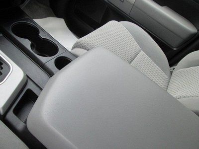 Tundra White Double Cab 4 Door TRD Clear Title All Power Truck Running Boards, image 46