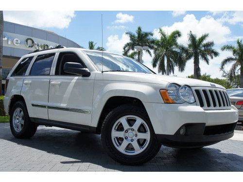 2010 jeep grand cherokee laredo,rear wheel drive,1 owner,clean carfax,florida!!!