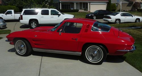 1964 corvette coupe automatic best in show winner