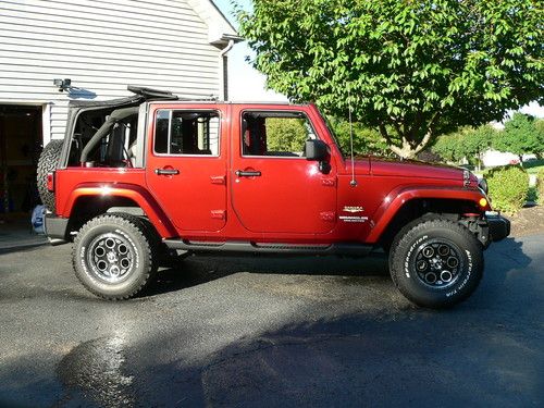 2010 jeep wrangler unlimited sahara sport utility 4-door 3.8l