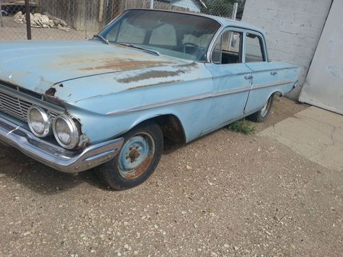 1961 Bubbletop Impala and a 1961 Belair plus parts., image 22