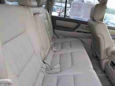 4dr 4X4 (GS) SUV 4.7L Sunroof Third Row Seat CD CURTAIN & SIDE AIRBAGS Tow Hooks, image 10