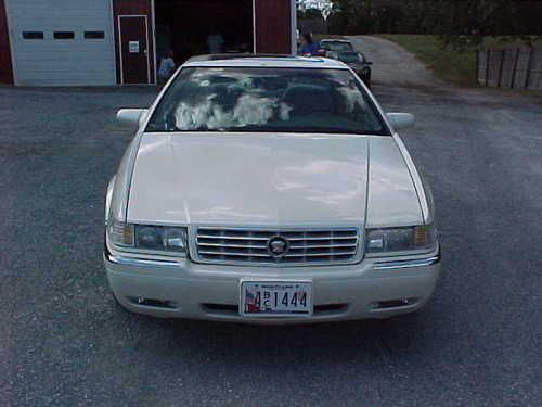 Cadillac eldorado super nice super clean