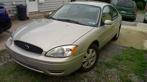 2005 ford taurus