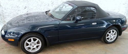 1996 mazda miata base convertible 2-door 1.8l