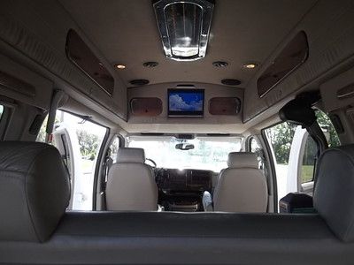 2004 CHEVROLET EXPRESS EXPLORER LIMITED SE HIGHTOP WHEELCHAIR LIFT, image 9