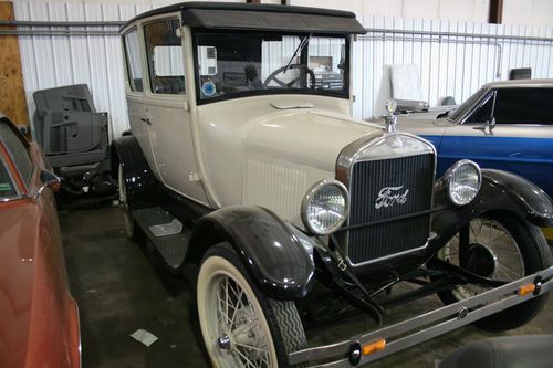 1927 ford model t tudor 2 door sedan