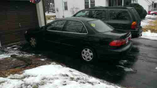 Black 2000 accord, leather interior, moon roof, cd/cassette V-6 engine, US $2,850.00, image 2