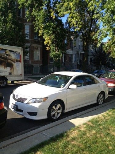 2010 toyota camry se sedan 4-door 2.5l