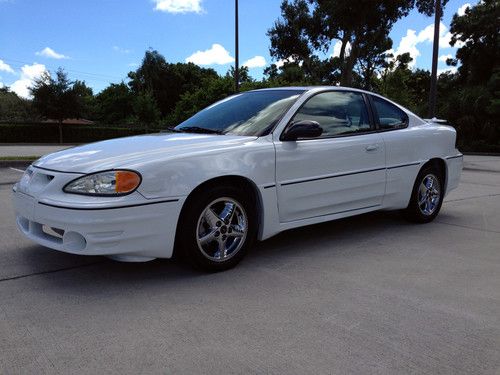 2003 pontiac grand am gt coupe 2-door 3.4l. low low miles... carfax verified