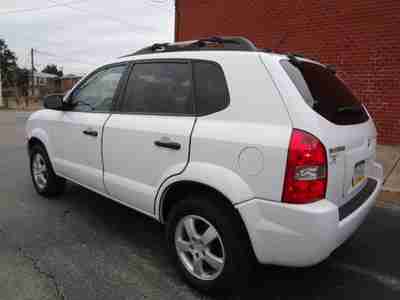 HYUNDAI TUCSON GL FWD 5-SPEED MANUAL TRANSMISSION FREE AUTOCHECK NO RESERVE, image 3