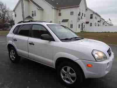 HYUNDAI TUCSON GL FWD 5-SPEED MANUAL TRANSMISSION FREE AUTOCHECK NO RESERVE, image 7