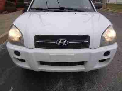 HYUNDAI TUCSON GL FWD 5-SPEED MANUAL TRANSMISSION FREE AUTOCHECK NO RESERVE, image 8