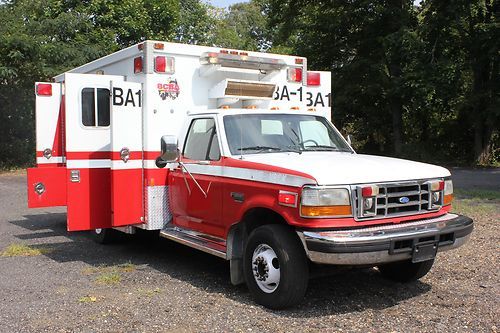 7.3 turbo diesel runs great!! no smoke .no blow bye. f-450 new trans ambulance