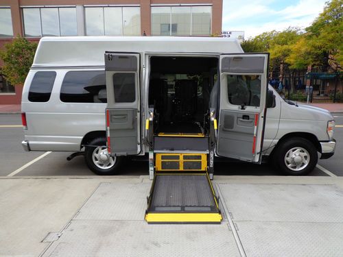 2009 ford e350 super duty xlt extended hightop handicap wheelchair mobiltiy van