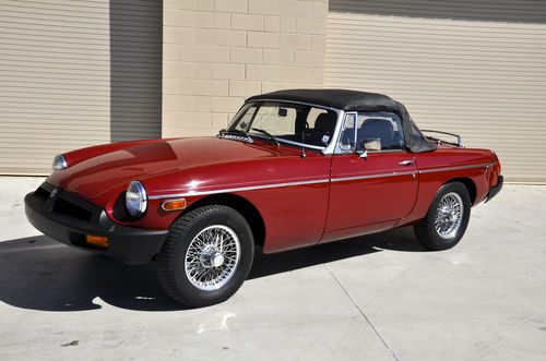 1979 MG MGB Roadster ONE OWNER ALL ORIGINAL 37,000 miles Runs and Drives GREAT!, image 2