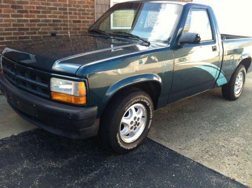 1995 dodge dakota sport 2wd 4cyl 5speed 67k miles great depenable transportation