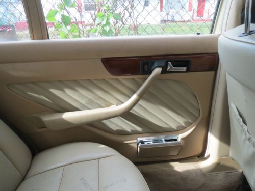 1991 Mercedes-Benz 400-Series 420 SEL Mercedes, image 8
