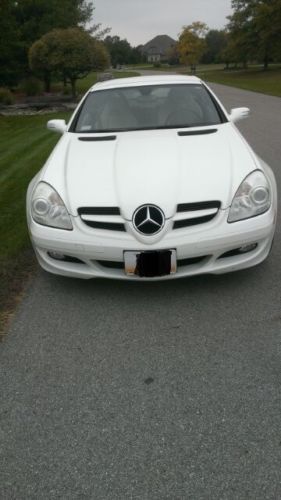 2005 white mercedes benz slk350