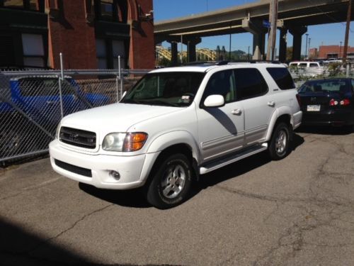2001 Toyota Sequoia Limited Sport Utility 4-Door 4.7L, image 3