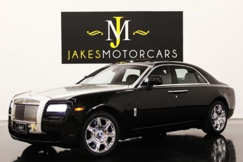 2011 rolls royce ghost, black/black, rear theater, pano roof, loaded w/ extras!