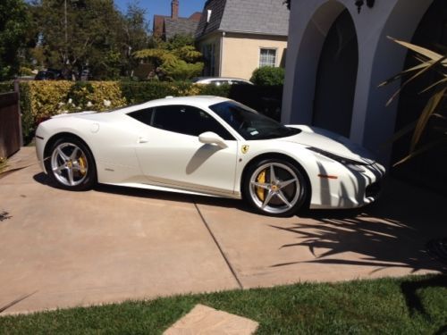 2012 ferrari 458 italia base coupe 2-door 4.5l