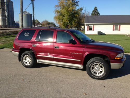 Beautiful!!! 2001 dodge durango slt 4x4 sport utility 4-door 4.7l