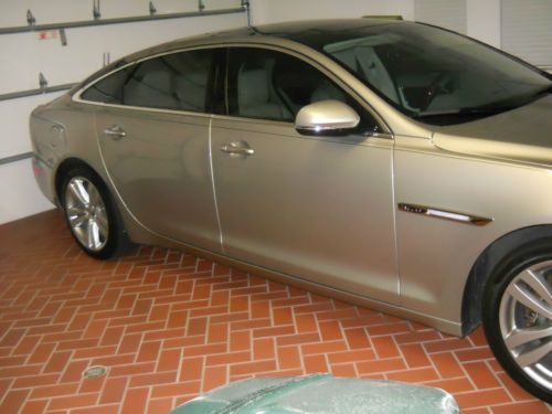 2011 Jaguar XJ L Sedan 4-Door 5.0L, image 2