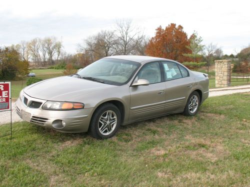 2000 pontiac bonneville se sedan 4-door 3.8l