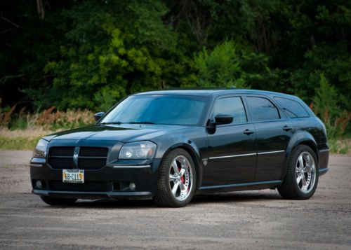 2006 dodge magnum srt8