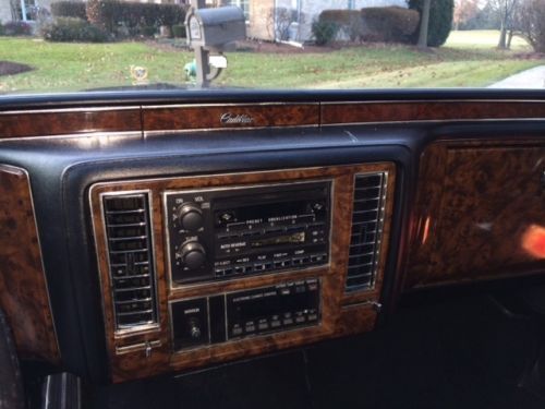 1991 Cadillac Brougham d'Elegance, 5.7L, Gold Package, Factory Sunroof, RARE!!!, image 19