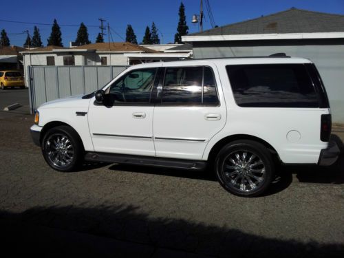 2002 ford expedition xlt  5.4l v8 - excellent condition!!