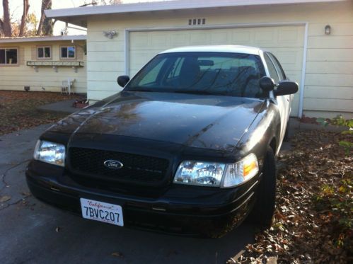 Ford: crown victoria police interceptor sedan 4- door 2008