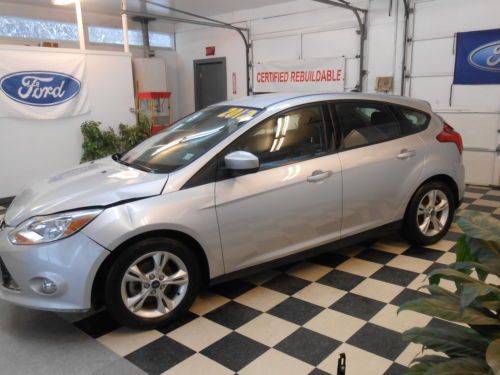 2012 ford focus se 15k no reserve salvage rebuildable good airbags