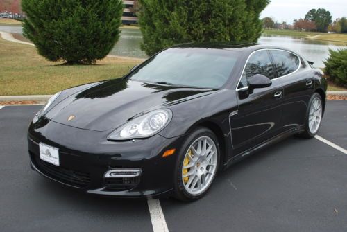 Black on black turbo - ceramic brakes - sport chrono - pdcc - clean carfax -