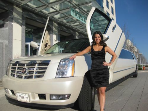 2007 cadillac escalade 200&#034; limo 22 passenger