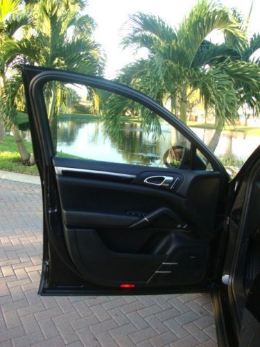 2011 Porsche Cayenne S AWD 4dr Black/Black 56K Mi, US $43,900.00, image 3