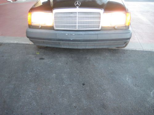 1987 Mercedes-Benz Florida title& serviced  E-Class 300TD WAGON, image 23