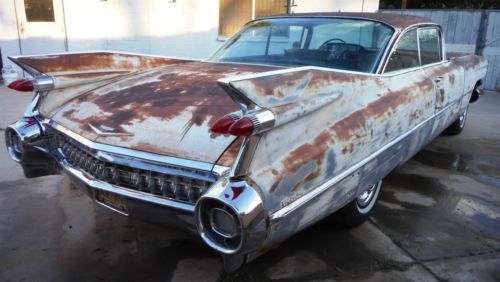 1959 cadillac coupe deville 2drht. az car. great body. very very good project.