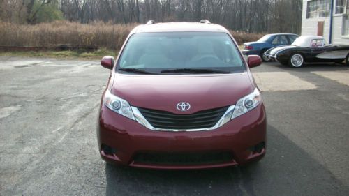 2011 TOYOTA SIENNA LE AMT HANDICAP MOBILITY WHEELCHAIR VAN  w/ REAR LOADING RAMP, image 6