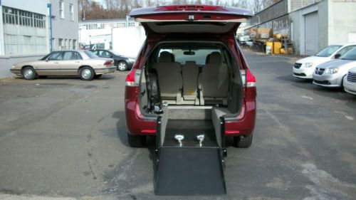 2011 TOYOTA SIENNA LE AMT HANDICAP MOBILITY WHEELCHAIR VAN  w/ REAR LOADING RAMP, image 15