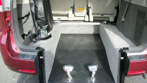 2011 TOYOTA SIENNA LE AMT HANDICAP MOBILITY WHEELCHAIR VAN  w/ REAR LOADING RAMP, image 18