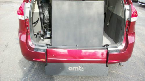 2011 TOYOTA SIENNA LE AMT HANDICAP MOBILITY WHEELCHAIR VAN  w/ REAR LOADING RAMP, image 19