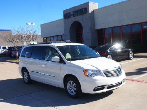 Touring certified 3.6l 2013 chrysler town &amp; country touring van lwb passenger