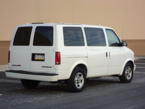 2004 chevrolet astro awd one owner non smoker passenger van must sell no reserve