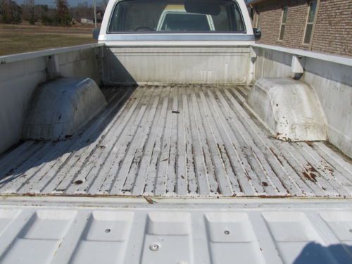 Chevrolet Silverado C30 4X4 LWB White 454, US $7,500.00, image 6