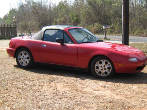 1991 mazda miata 2 door convertible/low reserve/parts/mechanic specialfixerupper